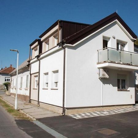 Apartmani Oaza Daruvar Værelse billede