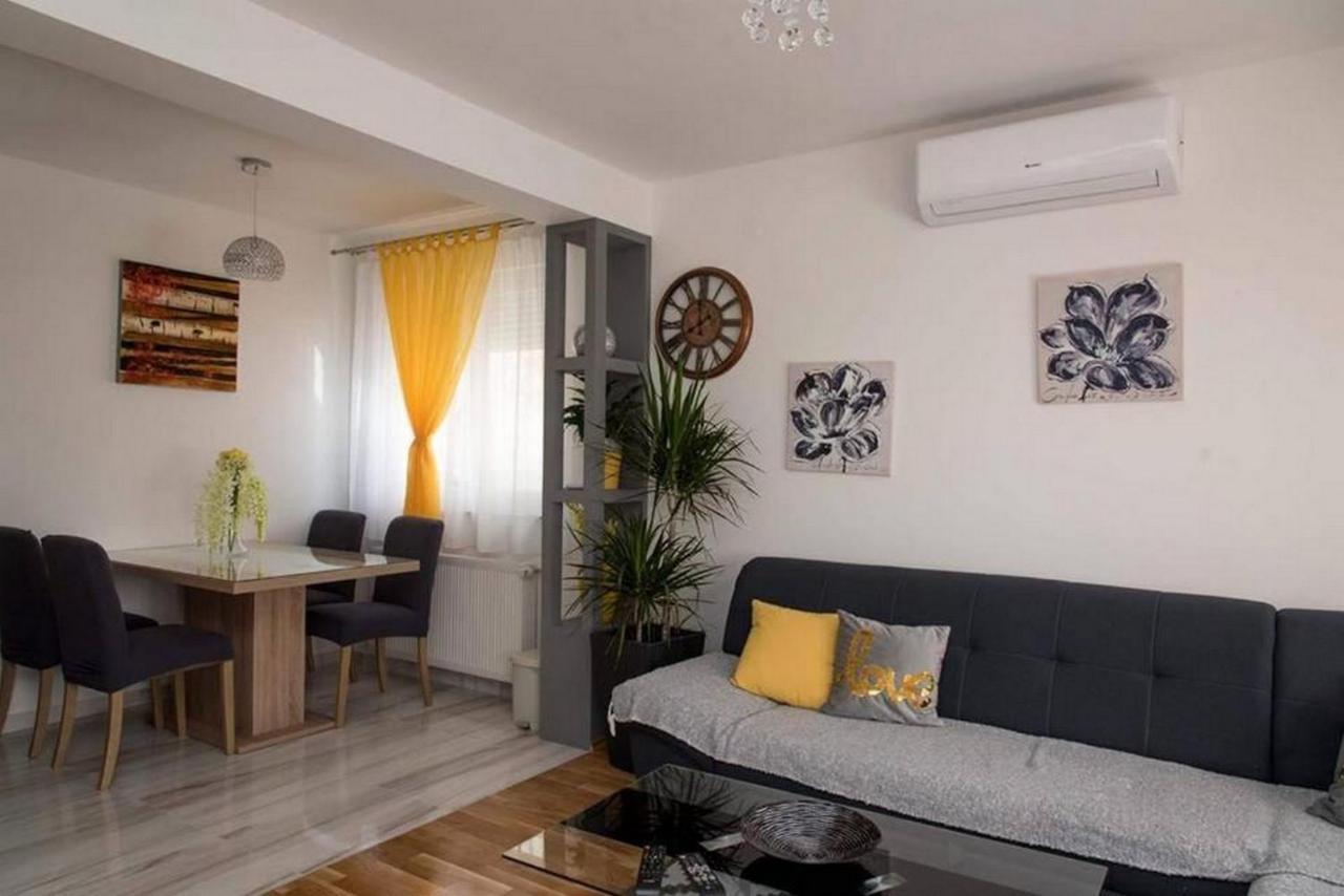 Apartmani Oaza Daruvar Eksteriør billede