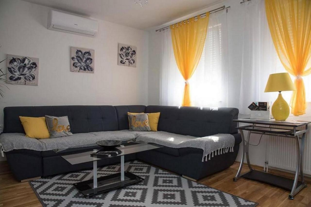 Apartmani Oaza Daruvar Eksteriør billede
